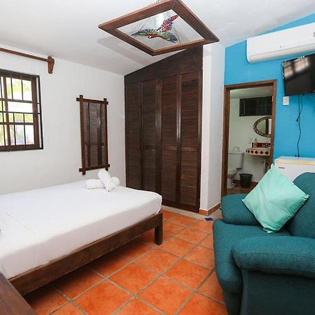 Ikaro Suites Colonial Cancún Exteriör bild