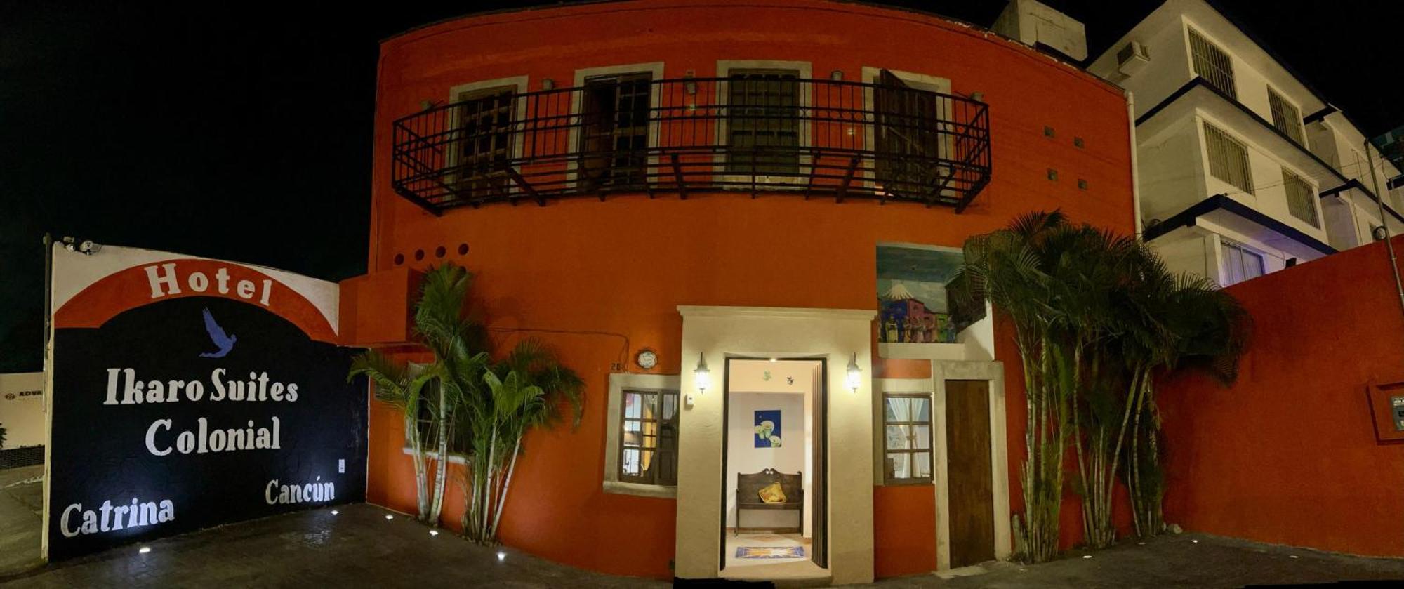 Ikaro Suites Colonial Cancún Exteriör bild