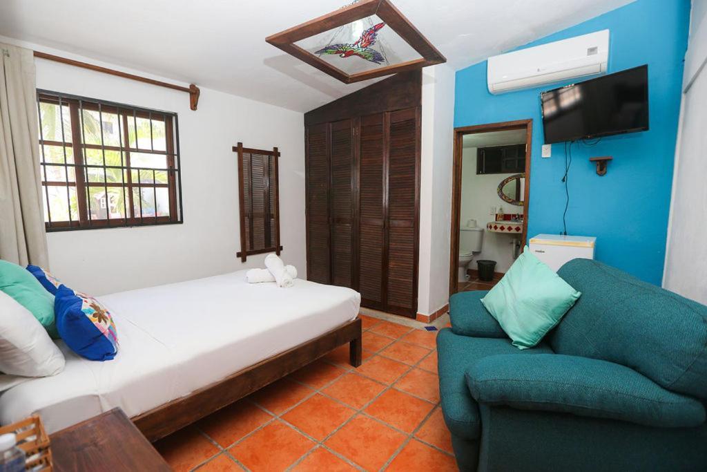 Ikaro Suites Colonial Cancún Exteriör bild