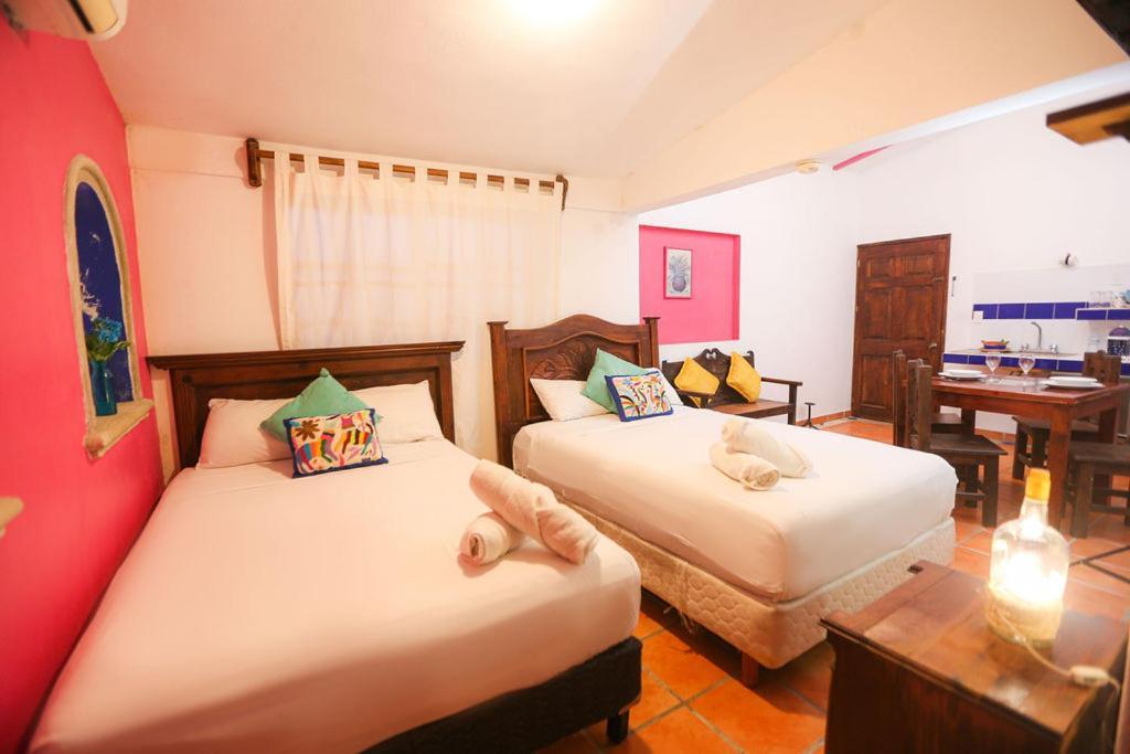 Ikaro Suites Colonial Cancún Exteriör bild