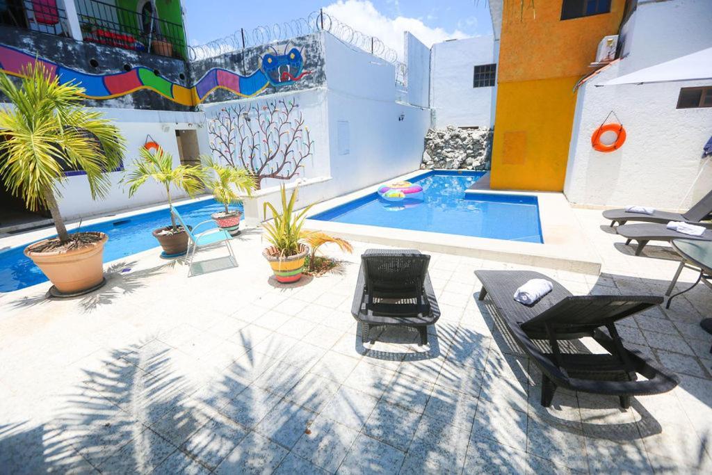 Ikaro Suites Colonial Cancún Exteriör bild