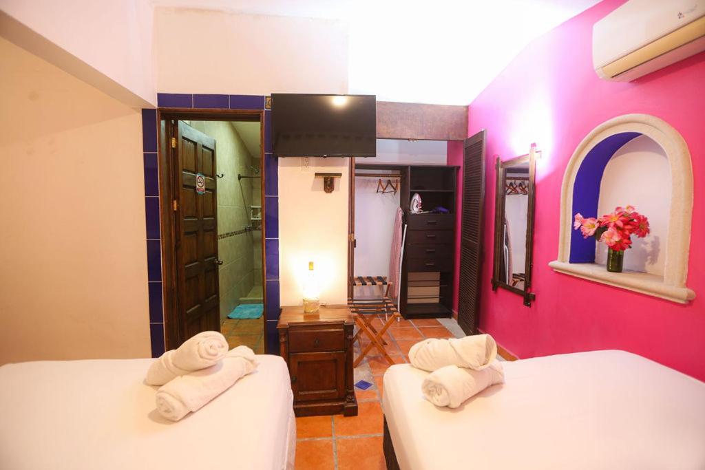 Ikaro Suites Colonial Cancún Exteriör bild