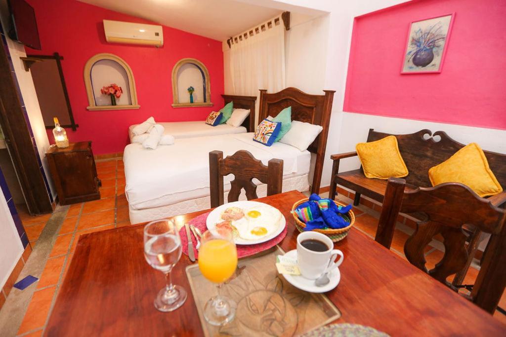 Ikaro Suites Colonial Cancún Exteriör bild