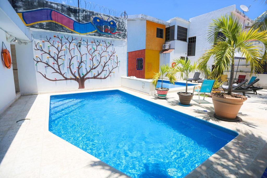 Ikaro Suites Colonial Cancún Exteriör bild