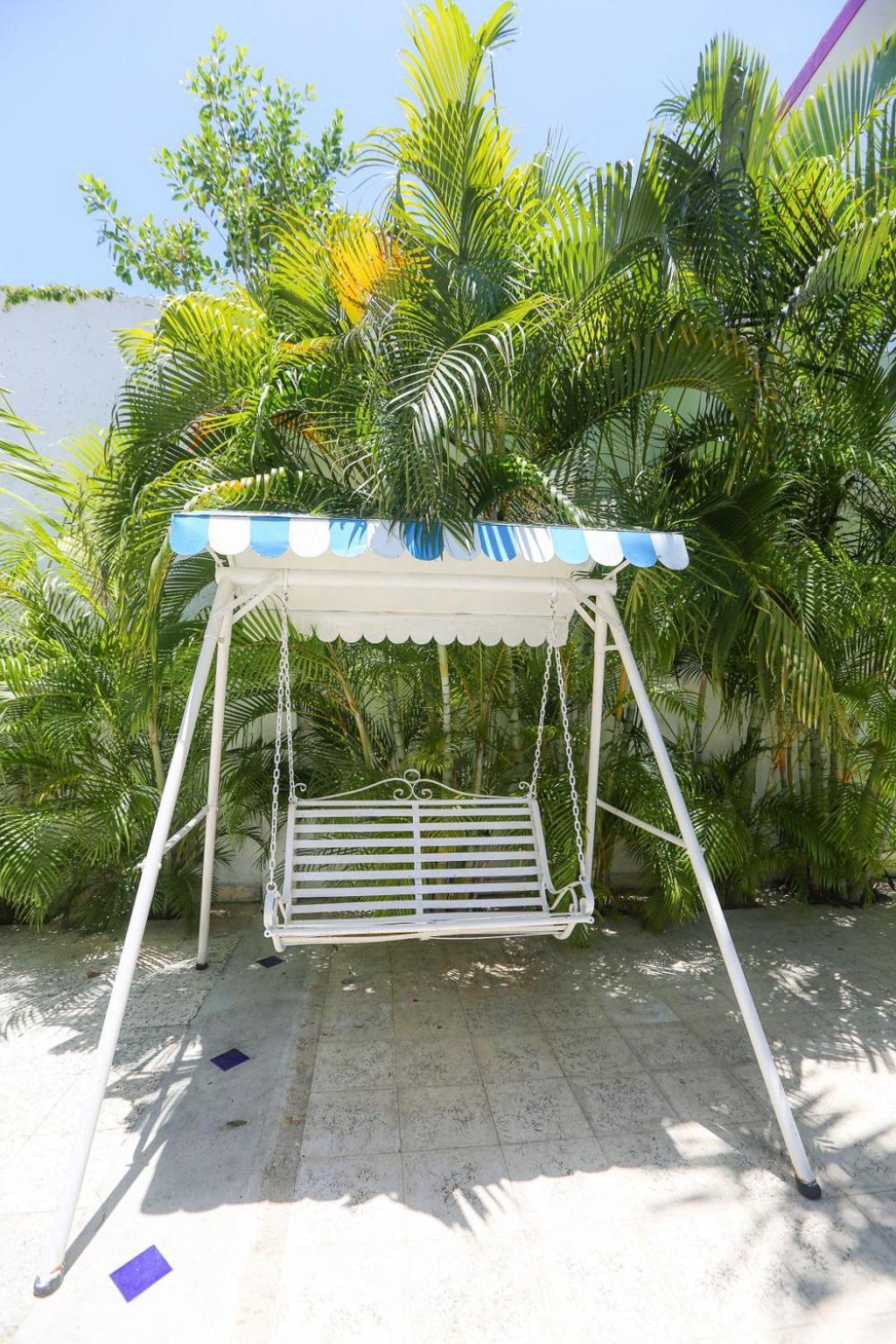 Ikaro Suites Colonial Cancún Exteriör bild